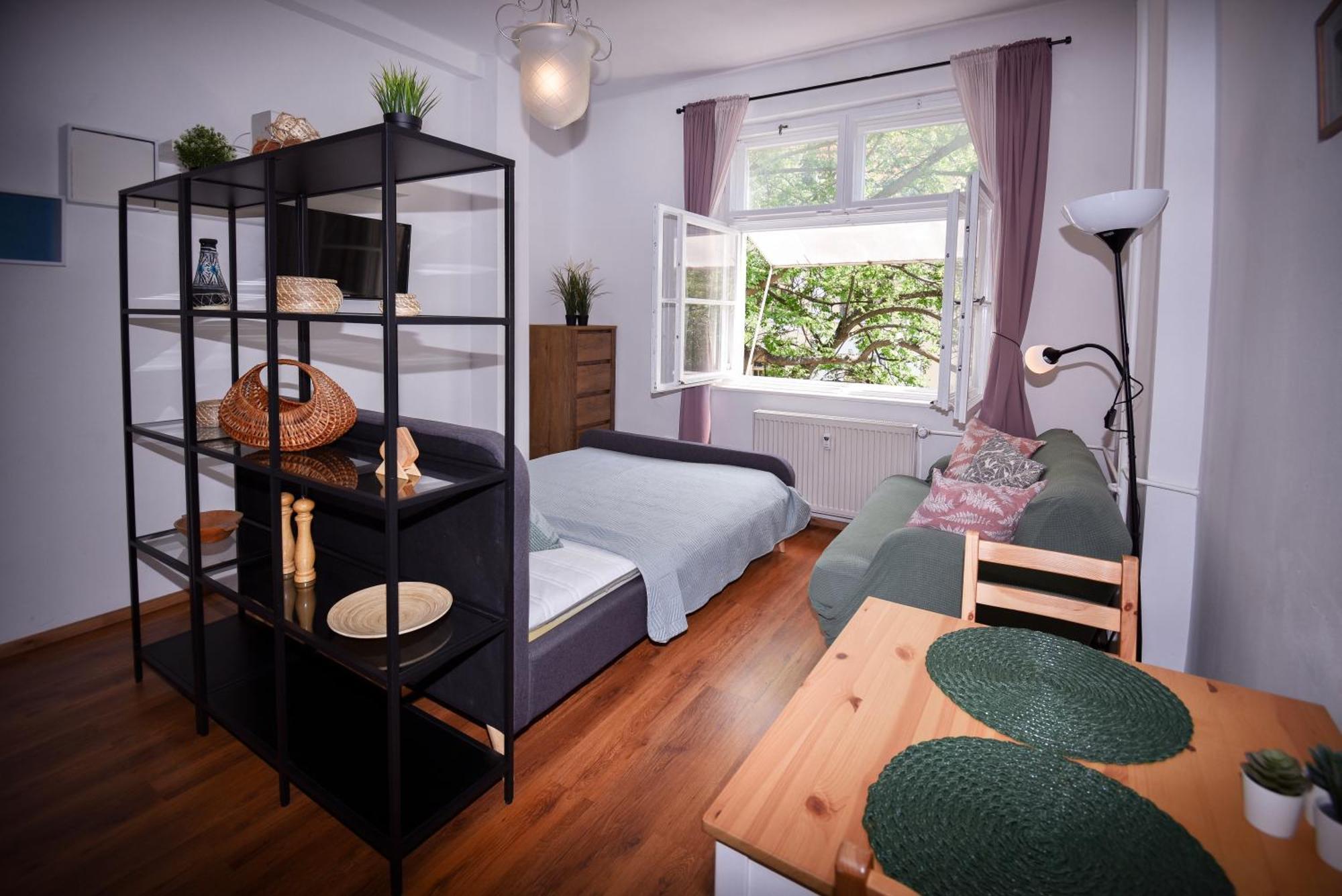 Central Urban Studio - Style Meets Comfort Братислава Екстер'єр фото