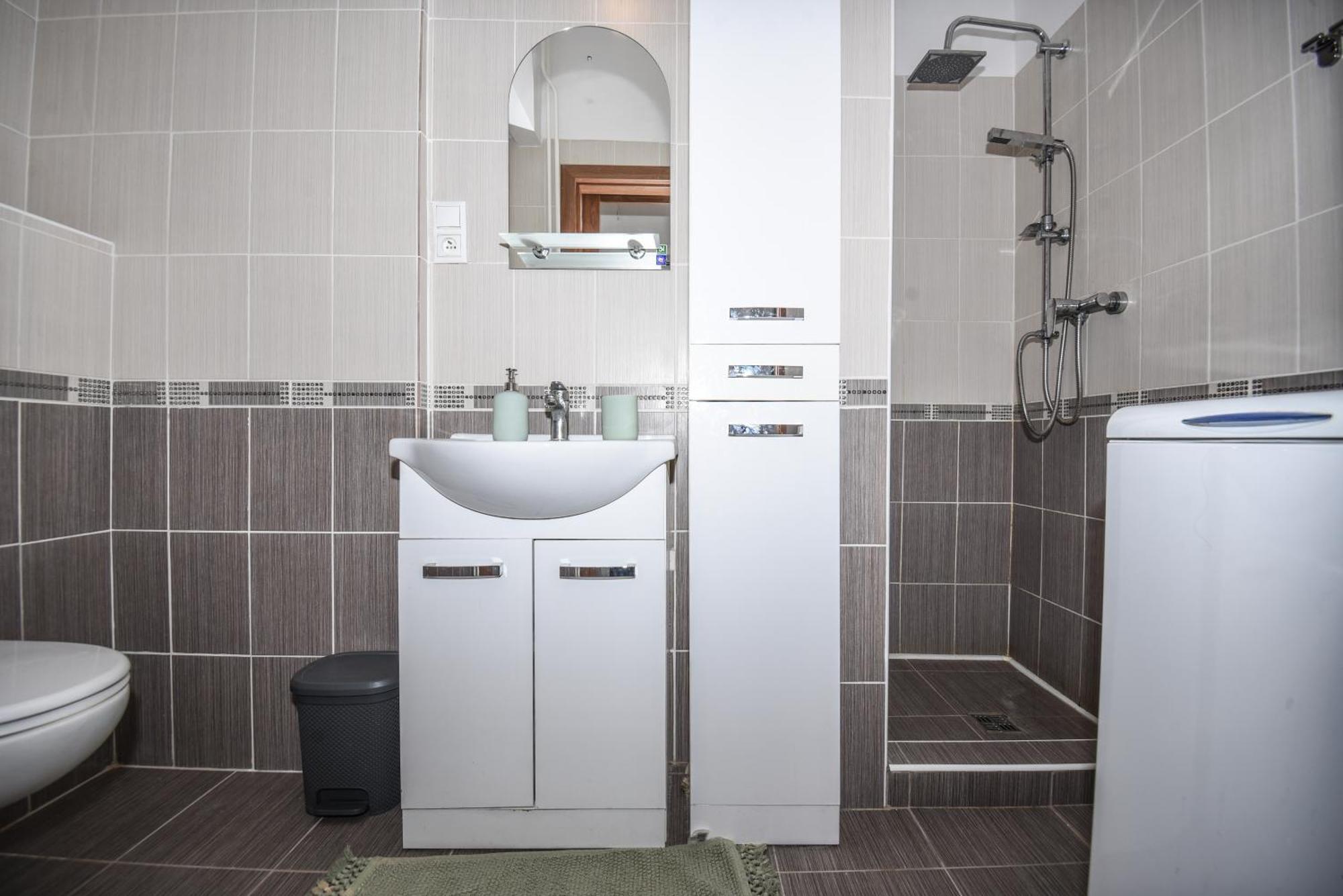 Central Urban Studio - Style Meets Comfort Братислава Екстер'єр фото