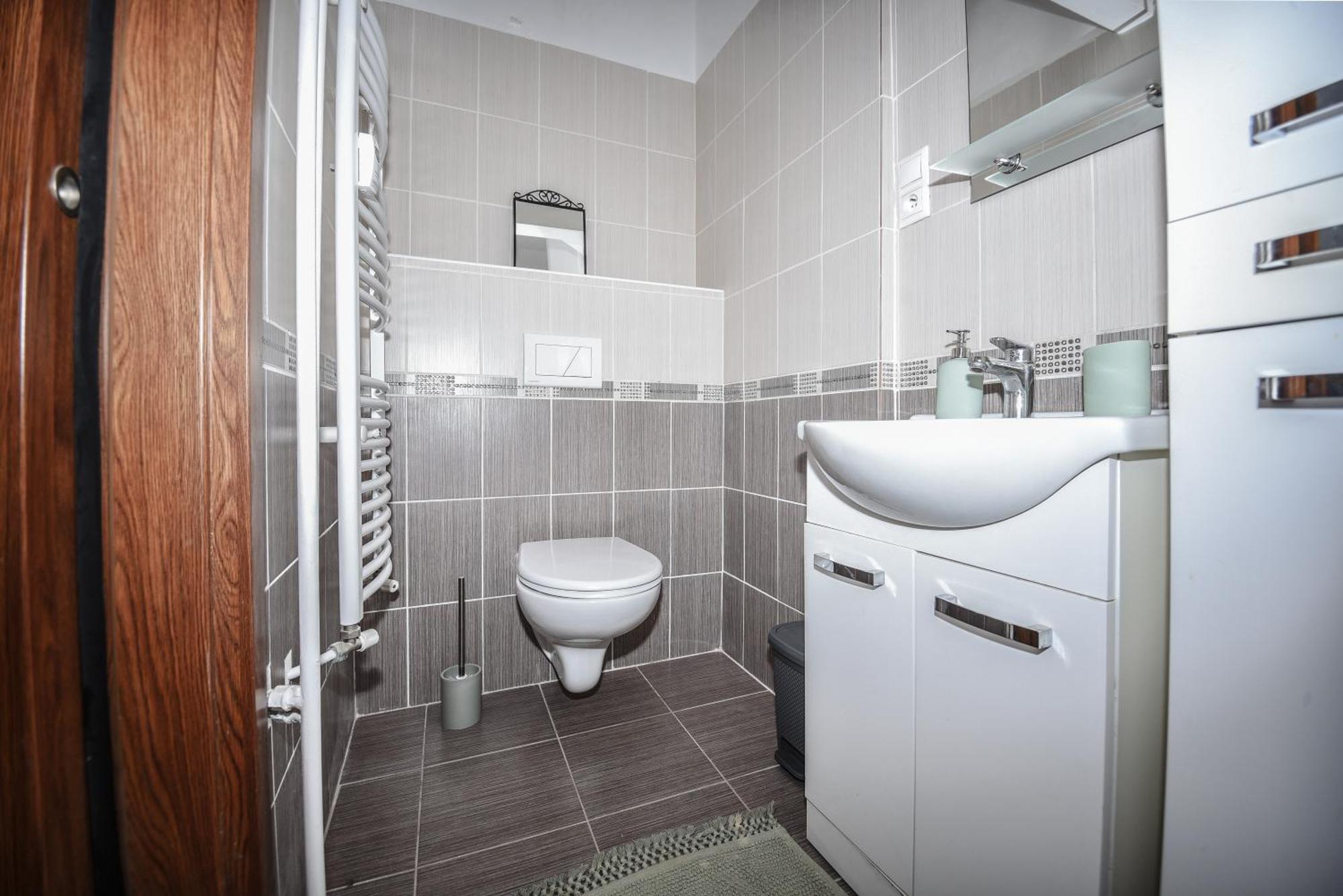 Central Urban Studio - Style Meets Comfort Братислава Екстер'єр фото